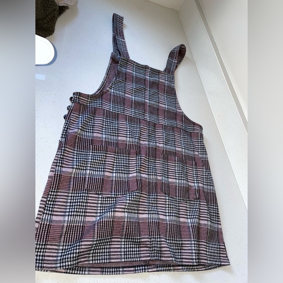Pink Plaid Sleeveless dress - Picture 4 of 5